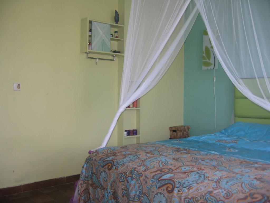 Casa Das Andorinhas Bed and Breakfast Palmela Habitación foto
